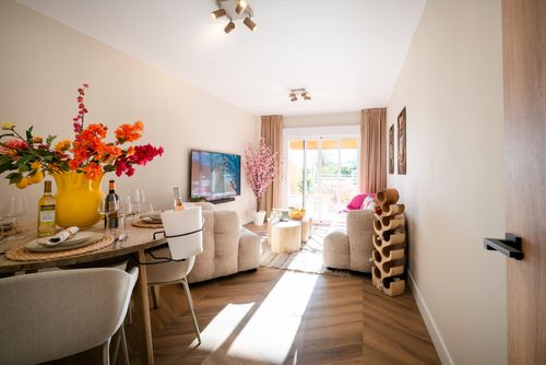 Voramar III by the beach large terrace Geweldig en luxe appartement met gemeenschappelijk zwembad in Calpe, Costa Blanca, Spanje voor 4 personen. Het appartement bevindt zich in een vakantiecomplex met bar en restaurant, in een residentieel strandgebied, dicht bij winkels en supermarkten, op 25 m van het strand Playa de la Fosa en op 25 m van de Middellandse Zee....