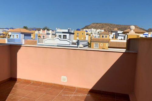 Tybach Comfortabel vakantiehuis in San Juan de los Terreros, Andalusië, Spanje met een gemeenschappelijk zwembad voor 4 personen. Het huis is gelegen in een stedelijk strandgebied, dicht bij restaurants en bars, supermarkten en een tennisbaan, en op 200 m van het strand....