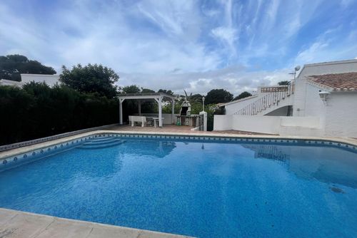Toscal 6 Villa mit privatem Pool in Javea, Costa Blanca, Spanien für 6 Personen. Das Haus befindet sich in der Nähe von Restaurants und Bars und ist 3 km vom Strand entfernt....