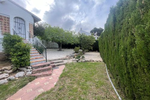 Toscal 6 Villa mit privatem Pool in Javea, Costa Blanca, Spanien für 6 Personen. Das Haus befindet sich in der Nähe von Restaurants und Bars und ist 3 km vom Strand entfernt....