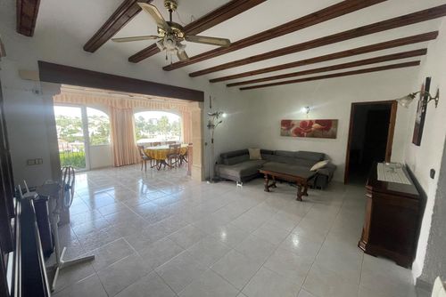 Toscal 6 Villa with private pool in Javea, Costa Blanca, Spain for 6 persons. The house is situated close to restaurants and bars and is 3 km from the beach....