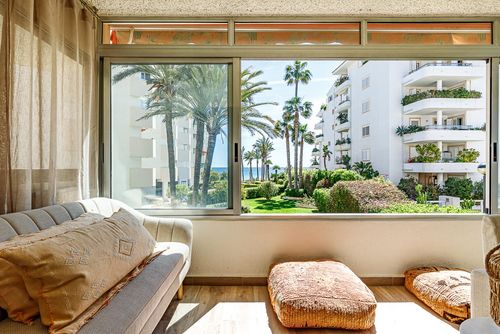 Altea Soleil Maravilloso y alegre apartamento con piscina comunitaria en Altea, Costa Blanca, España, para 4 personas. El apartamento está situado en una zona residencial de playa....