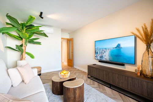 Esmeralda I Beachside Beautiful and luxurious apartment in Calpe, Costa Blanca, Spain with communal pool for 6 persons. The apartment is situated in a holiday complex, in a residential beach area, close to restaurants and bars, shops and supermarkets, 50 m from Playa de la Fossa beach, 4 km from Calpe town centre and 0....