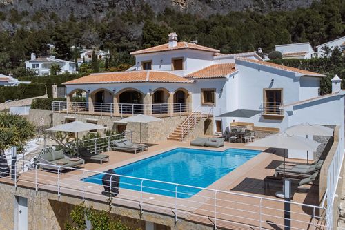 Casa del Cervecero 6 Schöne und luxuriöse Villa mit privatem Pool in Javea, Costa Blanca, Spanien für 10 Personen. Die Villa befindet sich in einer bergigen Gegend....
