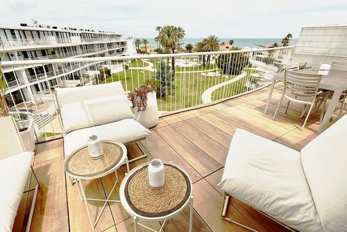 Denia Beach 42 by homeprive Beautiful and comfortable penthouse in Denia, Costa Blanca, Spain with a communal pool for 4 persons. The house is situated in a residential beach area, close to restaurants, bars, and supermarkets, and 25 m from the beach....