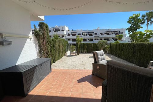 Casa Encarni Prachtig en luxe appartement in San Juan de los Terreros, Andalusië, Spanje met gemeenschappelijk zwembad voor 4 personen. Het appartement is gelegen in een resort en in een residentieel strandgebied....