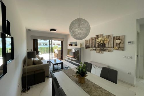 Casa Encarni Schönes und luxuriöses Apartment in San Juan de los Terreros, Andalusien, Spanien, mit einem Gemeinschaftspool für 4 Personen. Das Apartment befindet sich in einem Resort und in einem Wohngebiet am Strand....