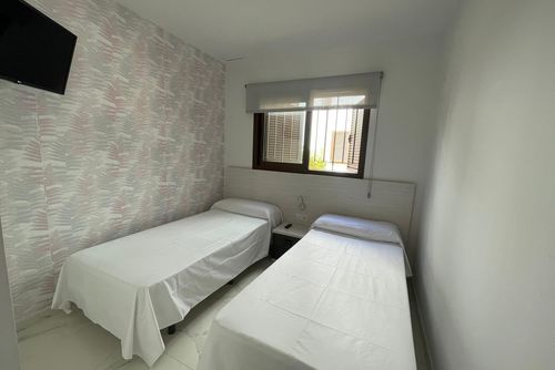 Casa Encarni Prachtig en luxe appartement in San Juan de los Terreros, Andalusië, Spanje met gemeenschappelijk zwembad voor 4 personen. Het appartement is gelegen in een resort en in een residentieel strandgebied....