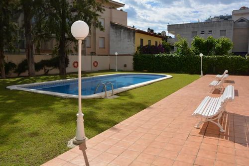 Apartamento Sun and Sea 3 minutes Walk from beaches     Pool   Terrace   Renewed Appartement à Sitges, Costa Dorada, Espagne pour 4 personnes.Plus d'informationsLes animaux de compagnie ne sont pas admis....