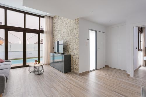 Laguna Beach Villa Flamenco Modern and comfortable luxury villa in Torrevieja, Costa Blanca, Spain, with private and communal pools for 6 persons. The villa is situated in a resort, close to restaurants and bars, shops and supermarkets, and 4 km from the beach....