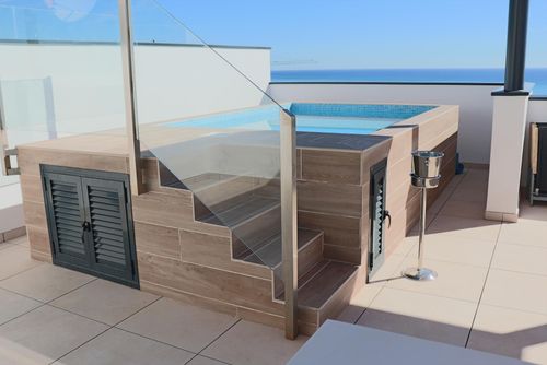 Middleviews Luxury Penthouse Penthouse with private and communal pool in Fuengirola, Andalusia, Spain for 6 persons. The house is situated close to restaurants and bars, shops and supermarkets, 500 m from Carvajal Beach, 3 km from Los Boliches and 0....