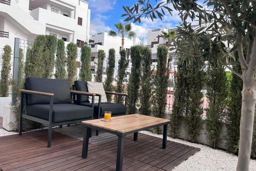 Casa Vino WINTER Apartamento moderno y alegre con piscina comunitaria en San Juan de los Terreros, Andalucía, España, para 4 personas. El apartamento se encuentra en un complejo turístico, en una zona costera y residencial, cerca de supermercados y a 500 m de la playa....
