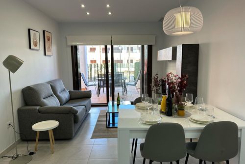 Casa Vigo Winter Prachtig en vrolijk appartement in San Juan de los Terreros, Andalusië, Spanje met gemeenschappelijk zwembad voor 6 personen. Het appartement is gelegen in een strandresort, in een kust- en woongebied, dicht bij supermarkten en 500 m van het strand....
