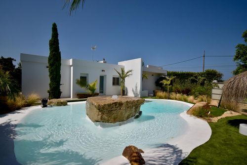 Caribe Schöne und komfortable Villa in Chiclana de la Frontera, Costa de la Luz, Spanien, mit privatem Pool für 6 Personen. Das Haus befindet sich in einer ländlichen Strandgegend....