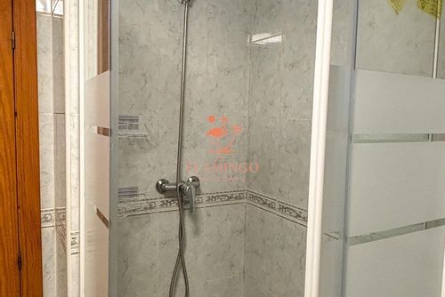 Studio Villamartin Schöne Wohnung mit Gemeinschaftspool in Orihuela Costa, Costa Blanca, Spanien für 2 Personen. Die Wohnung liegt in der Nähe von Restaurants und Bars, Geschäften und Supermärkten....