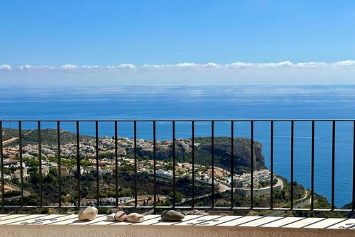 Dúplex Vistamar X2105 Beautiful and cheerful apartment in Benitachell, Costa Blanca, Spain for 6 persons. The apartment is situated in a coastal, hilly and residential area....