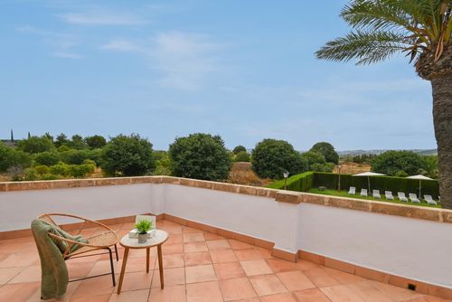 Riu Rau 6 pax Amplia y clásica villa con piscina privada en Jávea, Costa Blanca, España para 6 personas. La casa está situada en una zona residencial de playa y a 3 km de la playa de La Grava....