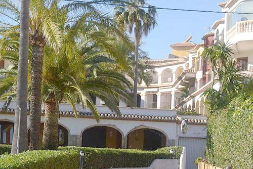 Montgomery Bel appartement à Xàbia, Costa Blanca, Espagne, avec piscine commune pour 3 personnes. L'appartement est situé à 500 m de la plage El Arenal....
