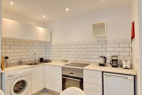 Piso Frida by Solidays Apartment mit Gemeinschaftspool in Moraira, Costa Blanca, Spanien für 3 Personen. Das Apartment befindet sich in einem Wohngebiet in Strandnähe, nahe Restaurants und Bars, Geschäften und Supermärkten, 1 km vom Strand L'Ampolla und 1 km von L'Ampolla entfernt....