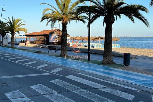 Edificio Madrid Vistamar Schöne und freundliche Wohnung in San Pedro del Pinatar, Costa Cálida, Spanien für 4 Personen. Die Wohnung befindet sich in einer Küstenregion und ist nur 50 m vom Strand entfernt....