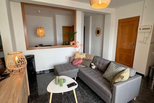 Edificio Madrid Vistamar Heerlijk en vrolijk appartement in San Pedro del Pinatar, Costa Cálida, Spanje voor 4 personen. Het appartement is gelegen in een kustgebied en ligt op 50 m van het strand....