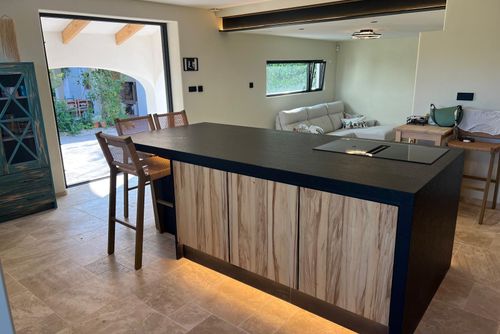 Casa Elenir Ferienhaus in Javea, Costa Blanca, Spanien, mit einem privaten Pool für 6 Personen. Das Haus verfügt über 3 Schlafzimmer und 4 Badezimmer....