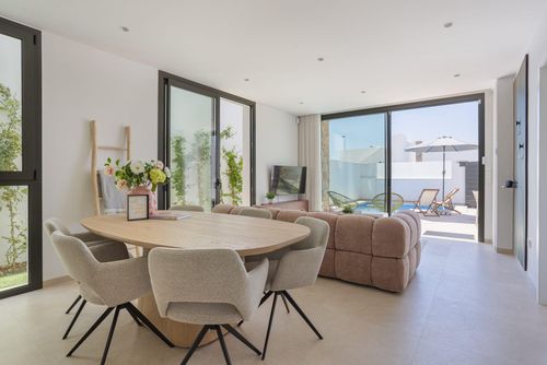 Villa Feliz Maravillosa y lujosa villa con piscina climatizada en San Javier, Costa Cálida, España, para 6 personas. La villa se encuentra en una zona rural de playa y está a 3 km de la playa....