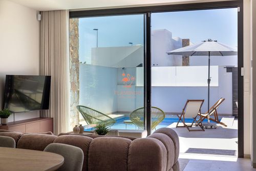 Villa Feliz Winter Wonderful and luxurious villa with heated pool in San Javier, Costa Cálida, Spain for 6 persons. The villa is situated in a rural beach area and is 3 km from the beach....