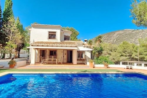 Villa Valle El Portet Villa mit privatem Pool in Benitachell - Poble Nou de Benitatxell, Costa Blanca, Spanien für 8 Personen. Das Haus befindet sich in einer Küsten- und Wohngegend....