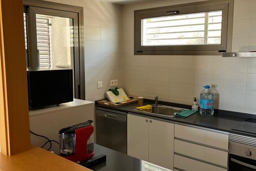 Casa Aguilon Golf View Mooie en comfortabele appartement in Pulpi, Andalusië, Spanje voor 4 personen. Het appartement is gelegen in een vakantiecomplex met een bar en restaurant en bevindt zich op 3 km van Playa la Entrevista strand....