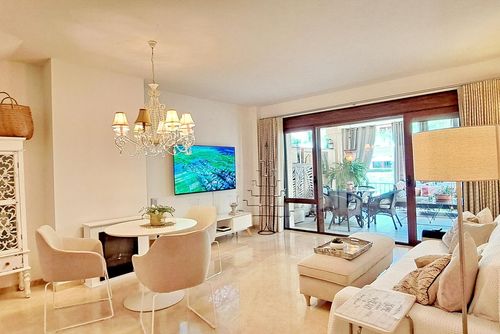 Jardines del Sol by Solidays Large and cheerful apartment with communal pool in Benissa, Costa Blanca, Spain for 4 persons. The apartment is situated in a residential beach area and is 2 km from Cala Baladrar beach....