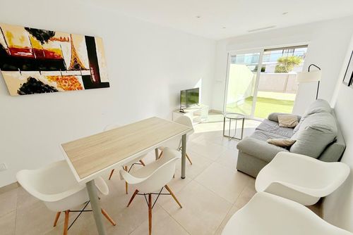 Tierra Marina 04 A4 by homeprive Beautiful and comfortable apartment in Denia, Costa Blanca, Spain with a communal pool for 6 persons. The apartment is situated in a residential beach area, close to restaurants, bars, and supermarkets, and is 25 m from the beach....