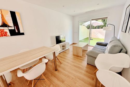 Tierra Marina B1 by homeprive Beautiful and comfortable apartment in Denia, Costa Blanca, Spain with communal pool for 6 persons. The apartment is situated in a residential beach area, close to restaurants, bars, and supermarkets and 25 m from the beach....