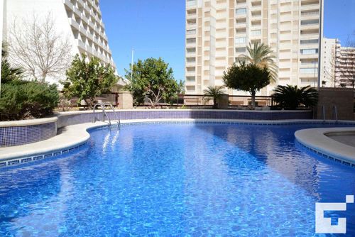 Riviera 6A Comfortable apartment with communal pool in Calpe, Costa Blanca, Spain for 4 persons. The apartment is situated close to restaurants and bars, shops and supermarkets, and is 25 m from Playa de la Fossa beach....