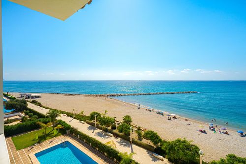 Alteamar Schöne und einladende Wohnung in Altea, Costa Blanca, Spanien, mit Gemeinschaftspool für 6 Personen. Die Wohnung befindet sich in einem urbanen Strandgebiet, nahe Restaurants und Bars, Geschäften und Supermärkten, nur 25 m vom Platja de l'Espigó Strand und 0,025 km vom Mittelmeer entfernt....