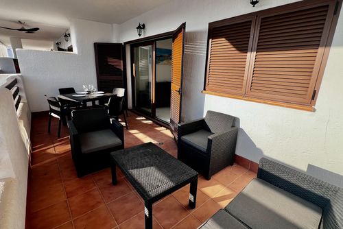 Casa Jose Delizioso e luminoso appartamento con piscina comune a San Juan de los Terreros, Andalusia, Spagna, per 4 persone. L'appartamento è situato in un complesso turistico in una zona residenziale e montuosa vicino alla spiaggia, a pochi passi da ristoranti e bar, supermercati e un campo da tennis, e a 500 m dalla spiaggia di Playa Nardos....