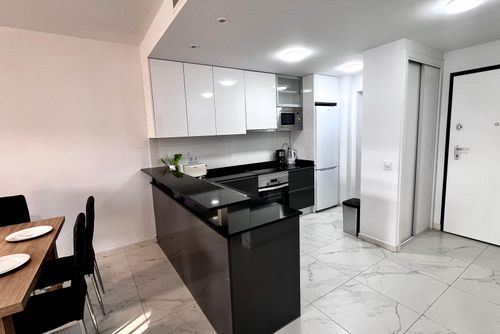 Casa Jose Schitterend en vrolijk appartement met gemeenschappelijk zwembad in San Juan de los Terreros, Andalusië, Spanje voor 4 personen. Het appartement is gelegen in een vakantiecomplex in een residentieel en bergachtig strandgebied, dicht bij restaurants en bars, supermarkten en een tennisbaan, en op 500 m van Playa Nardos strand....