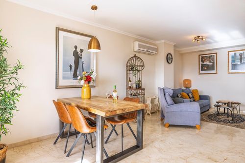 Appartement Del Viento Schöne und komfortable Wohnung mit Gemeinschaftspool in Javea, Costa Blanca, Spanien für 4 Personen. Die Wohnung befindet sich in einer Wohngegend und ist 1 km vom La Grava Strand entfernt....