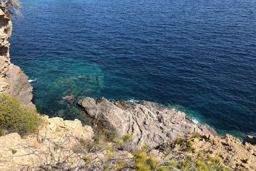 Villa Mar Azul Luxury villa in Ibiza with sea views close to the beach Villa mit privatem Pool in Es Cubells, Ibiza, Spanien für 12 Personen. Das Haus befindet sich 500 m vom Strand entfernt....