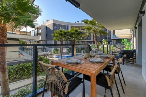 Aventurier Appartement moderne et confortable à Jávea, Costa Blanca, Espagne avec piscine commune pour 4 personnes. L'appartement est situé dans une zone urbaine, à proximité de restaurants et bars, boutiques et supermarchés, et à 2 km de la plage La Grava, Puerto, Jávea....