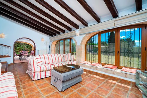 Casa Danesa Grande e comoda villa con piscina privata a Javea, Costa Blanca, Spagna, per 8 persone. La casa si trova in una zona costiera, rurale e residenziale....