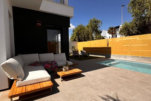 Villa Indy Wonderful and cheerful villa in Saint James, Warm Coast, Spain for 6 persons. The house is situated 2 km from the beach....