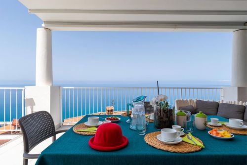 Villa Stromboli Villa in Capo d'Orlando, Sicily, Italy with private pool for 8 persons. The house is situated 2 km from the beach....