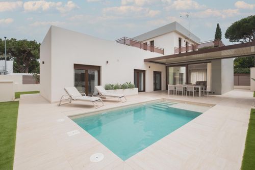 Poniente Modern and luxury villa with private pool in La Barrosa, Costa de la Luz, Spain for 10 persons. The villa is situated in a residential beach area, close to restaurants and bars, 500 m from the beach and 6 km from Chiclana de la Frontera....