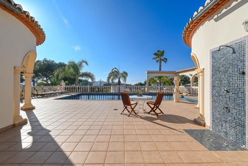 Luz de Mar 6 pax Wunderbare und charmante Villa in Jávea, Costa Blanca, Spanien mit privatem Pool für 6 Personen. Das Haus befindet sich in einem Wohngebiet am Strand und ist 2 km vom Strand entfernt....