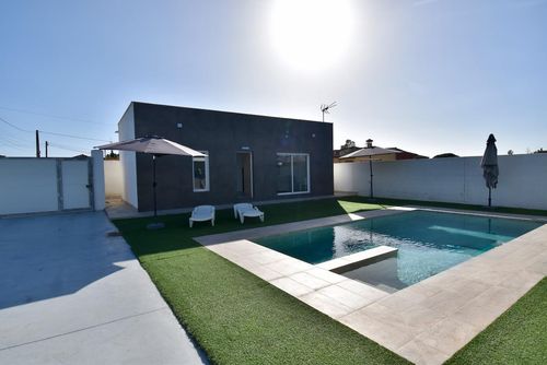 A Contracorriente Modern and comfortable villa with a private pool in Chiclana de la Frontera, Costa de la Luz, Spain for 6 persons. The house is situated in a rural beach area....