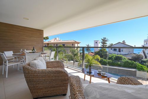 Jardines del Mar Magnifique et confortable appartement avec piscine commune à Jávea, Costa Blanca, Espagne pour 6 personnes. L'appartement est situé dans une zone résidentielle près de la plage, à 1 km de La Grava, plage de Jávea et à 1 km de Mediterráneo, Jávea....