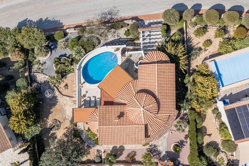 Vista Azul by Solidays Lovely and comfortable villa in Benitachell - New Town of Benitatxell, Costa Blanca, Spain for 6 persons. The house is situated in a hilly beach area and is 2 km from Cala Moraig beach....