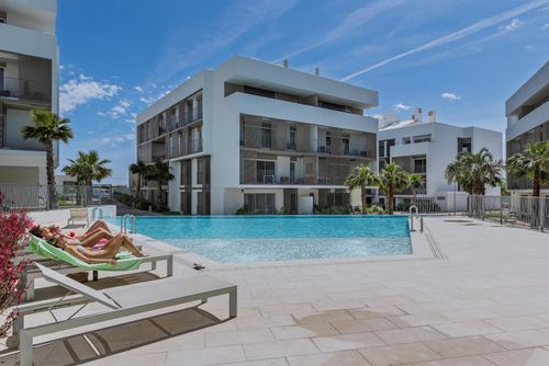 Casa Arena Rosa Apartment in Javea, Costa Blanca, Spain with communal pool for 5 persons. The apartment is situated close to restaurants and bars, shops and supermarkets, and is 2 km from Grava Beach....