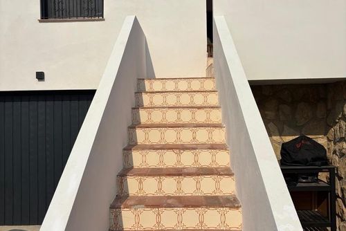 Casa Viva la Vida Wunderschöne und komfortable Villa mit privatem Pool in Moraira, Costa Blanca, Spanien für 6 Personen. Das Haus befindet sich in einer Küsten- und Wohngegend und ist 3 km vom Strand entfernt....